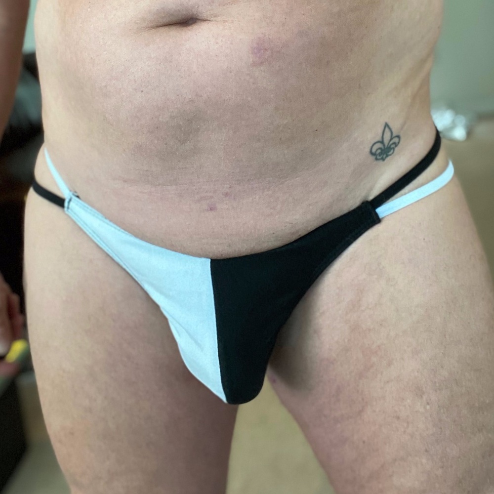 Split-personality Men's 2tone String Swim Thong